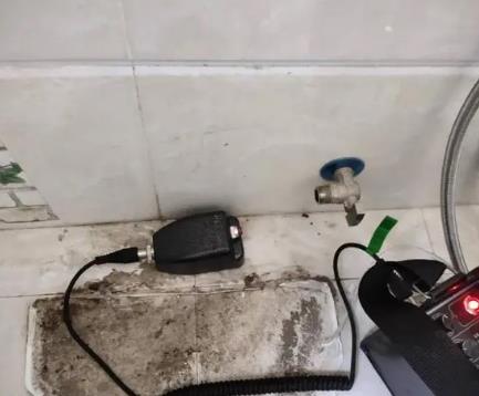 文昌屋顶漏水维修公司分享下卫生间漏水的危害及解决方法